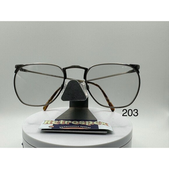 Vintage Oversize Sunglasses NOS Preppy Light Reactive Lens | Tura 268 Pewter main image 8
